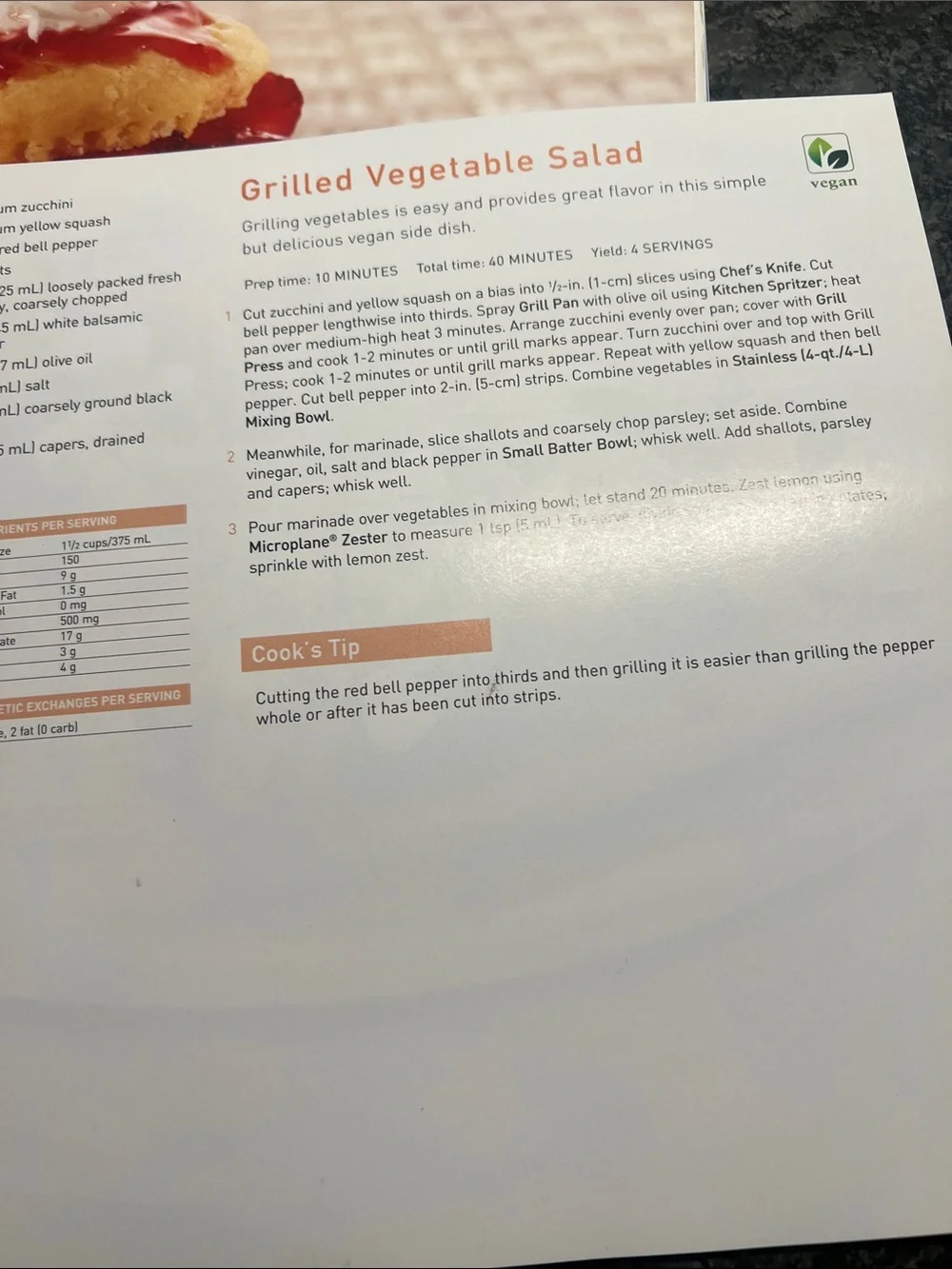 Pampered Chef The Vegetarian Table and Simply Sweet Cookbook - White & Green